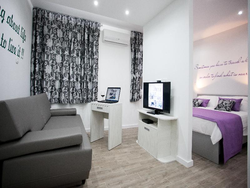 Hotell For In